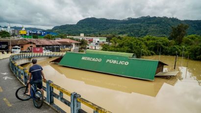 Prejuízos causados pelas chuvas em SC ultrapassam R$ 1 bilhão, segundo governo
