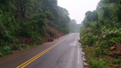 Nova queda de barreira é registrada na SC-155 em Xanxerê