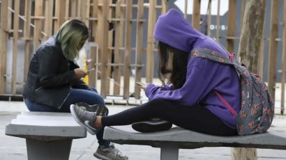 Uso excessivo de dispositivo digital afeta desempenho de alunos