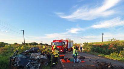 Jovem morre em grave acidente entre caminhonete e ônibus em Xanxerê