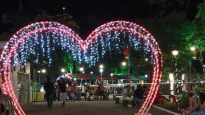 Comunidade prestigia abertura do Natal do Coração em Xanxerê