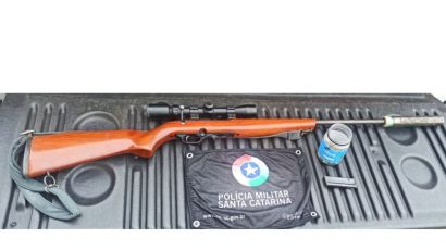 Homem é preso por porte ilegal de arma de fogo na SC-155